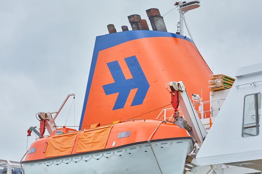 Alle Kreuzfahrten mit Hapag-Lloyd Cruises